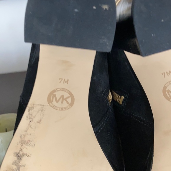 Gorgeous suede Michael Kors knee high boots - Picture 6 of 6